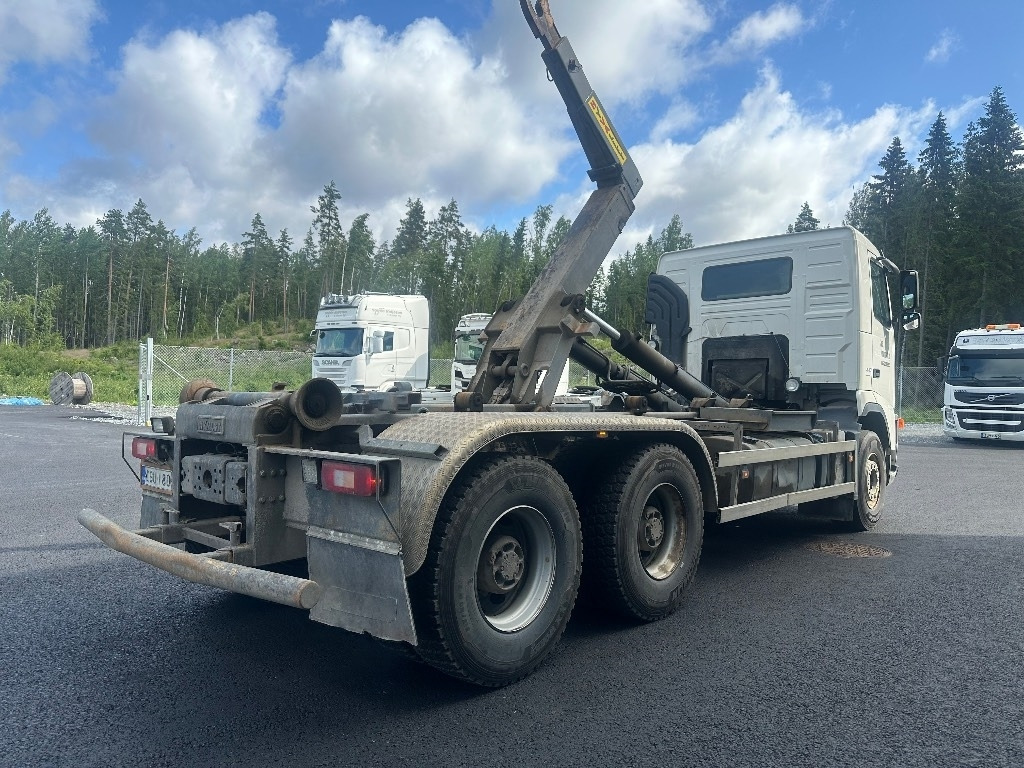 Volvo FH 440 6x4 - Hook lift truck: picture 3 Volvo FH 440 6x4 - Hook lift truck: picture 3