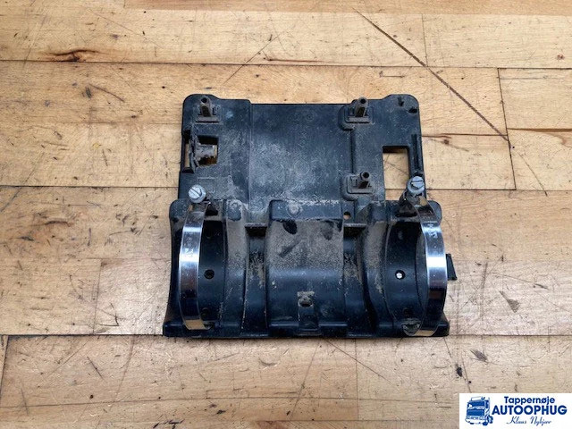 MAN Front radar sensor – MAN 81.27610-0035 - Electrical system for Truck: picture 2 MAN Front radar sensor – MAN 81.27610-0035 - Electrical system for Truck: picture 2