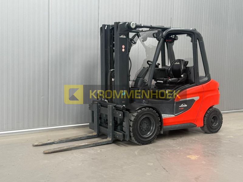 Linde H 35 D-02 - Diesel forklift: picture 2 Linde H 35 D-02 - Diesel forklift: picture 2
