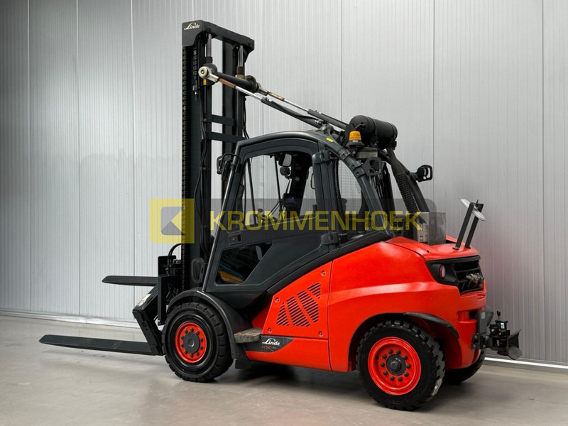 Linde H 50 D Luchtremmen + Aanhangerkoppeling - Diesel forklift: picture 3 Linde H 50 D Luchtremmen + Aanhangerkoppeling - Diesel forklift: picture 3