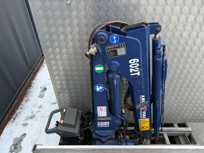 Iveco Daily 40C18 3.0 I Openlaadbak I Amco Veba 602T KRAAN I Euro 6 I Automaat I 180PK - Open body delivery van: picture 4 Iveco Daily 40C18 3.0 I Openlaadbak I Amco Veba 602T KRAAN I Euro 6 I Automaat I 180PK - Open body delivery van: picture 4