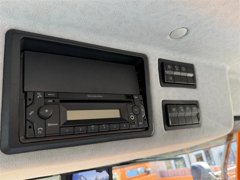 Truck Mercedes-Benz Unimog / U 218 / Kipper / 3 Seats / 4WD / AGRI / Euro 6: picture 20