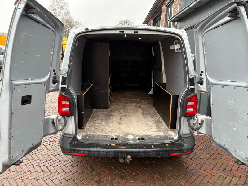 Volkswagen Transporter Lichte Schade 2.0 tdi L2 Carplay PDC boekjes Carpas - Small van: picture 5 Volkswagen Transporter Lichte Schade 2.0 tdi L2 Carplay PDC boekjes Carpas - Small van: picture 5