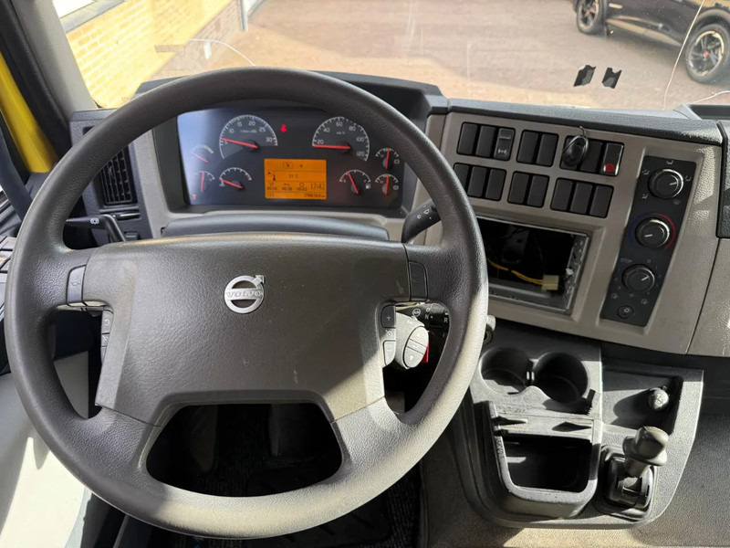 Volvo FL 12.240 Airco 2x bed Douche Heater Verkocht! - Box truck: picture 5 Volvo FL 12.240 Airco 2x bed Douche Heater Verkocht! - Box truck: picture 5