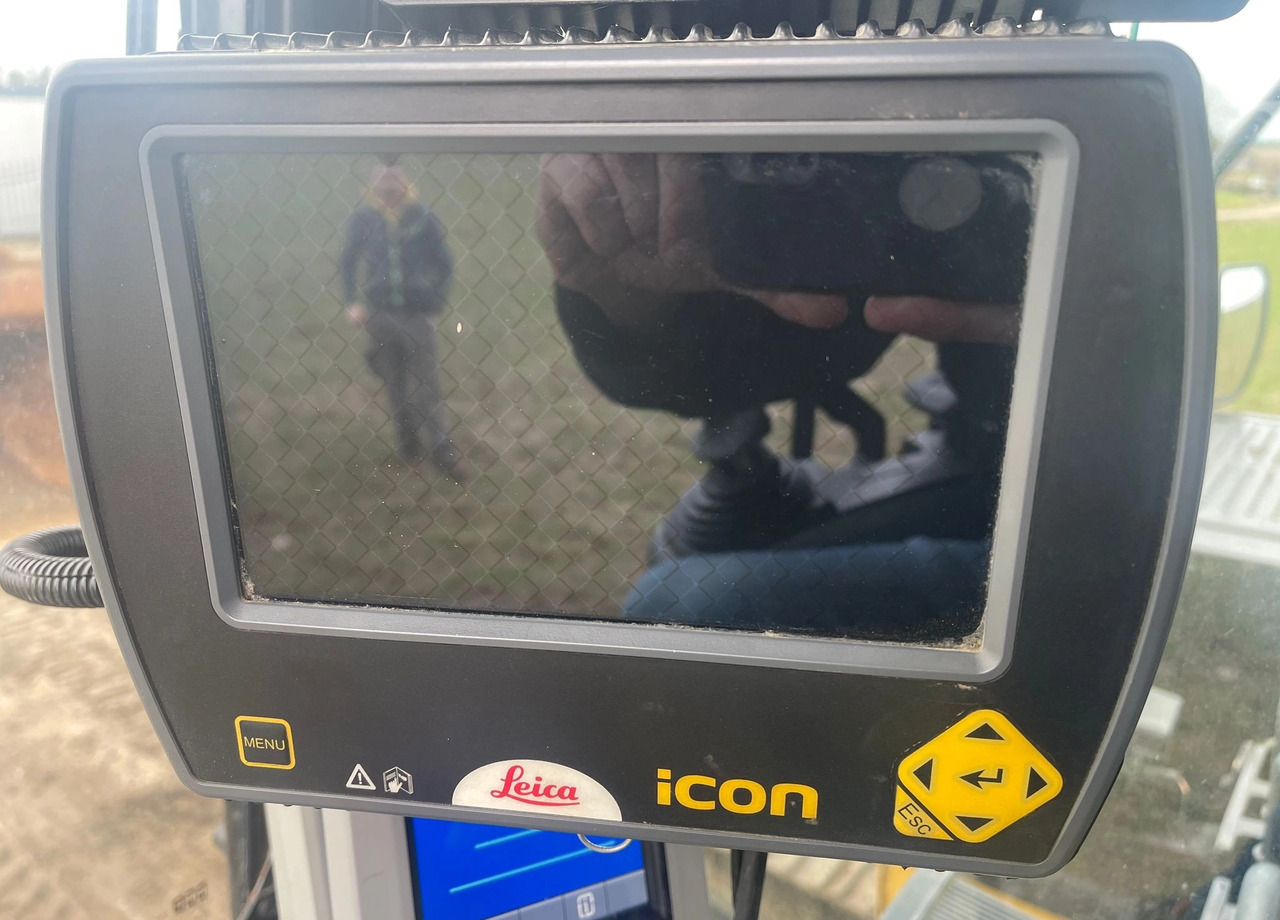 CATERPILLAR 320 EL ROTOTILT SYSTEM GPS LEICA - Crawler excavator: picture 5 CATERPILLAR 320 EL ROTOTILT SYSTEM GPS LEICA - Crawler excavator: picture 5