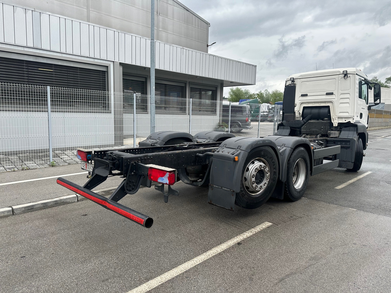 MAN TGS 26.440 6X2-4LL intarder - Cab chassis truck: picture 3 MAN TGS 26.440 6X2-4LL intarder - Cab chassis truck: picture 3