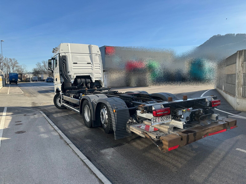 MAN TGX 26.520 6X2-4 LL klima intarder Led - Cab chassis truck: picture 3 MAN TGX 26.520 6X2-4 LL klima intarder Led - Cab chassis truck: picture 3