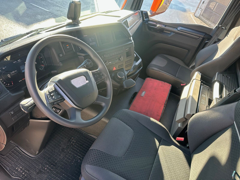 New Tractor unit MAN TGS 26.480: picture 6