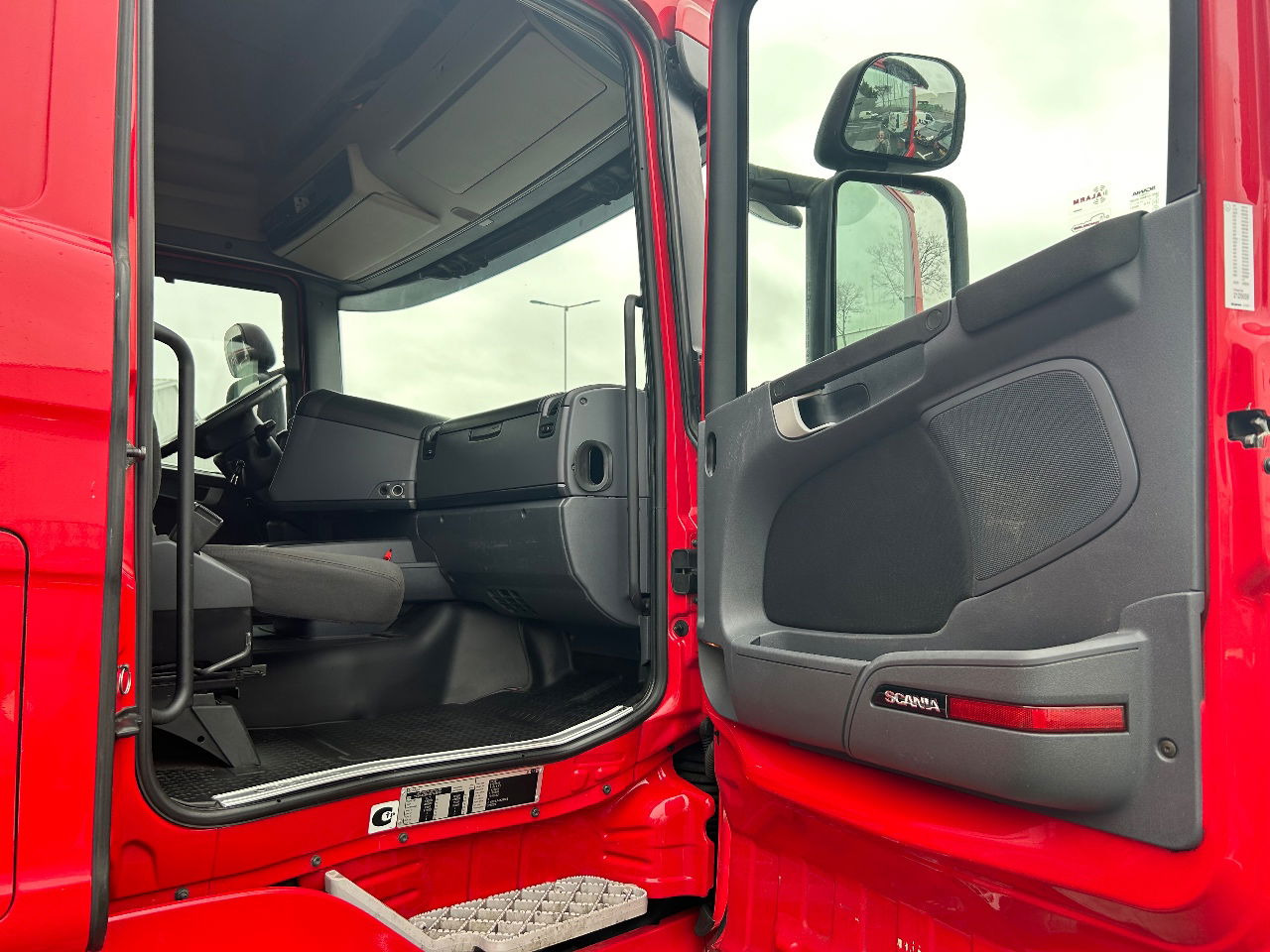 Scania R580 V8 R580 v8 Topline Retarder Full Airsuspension Double Glass - Tractor unit: picture 3 Scania R580 V8 R580 v8 Topline Retarder Full Airsuspension Double Glass - Tractor unit: picture 3