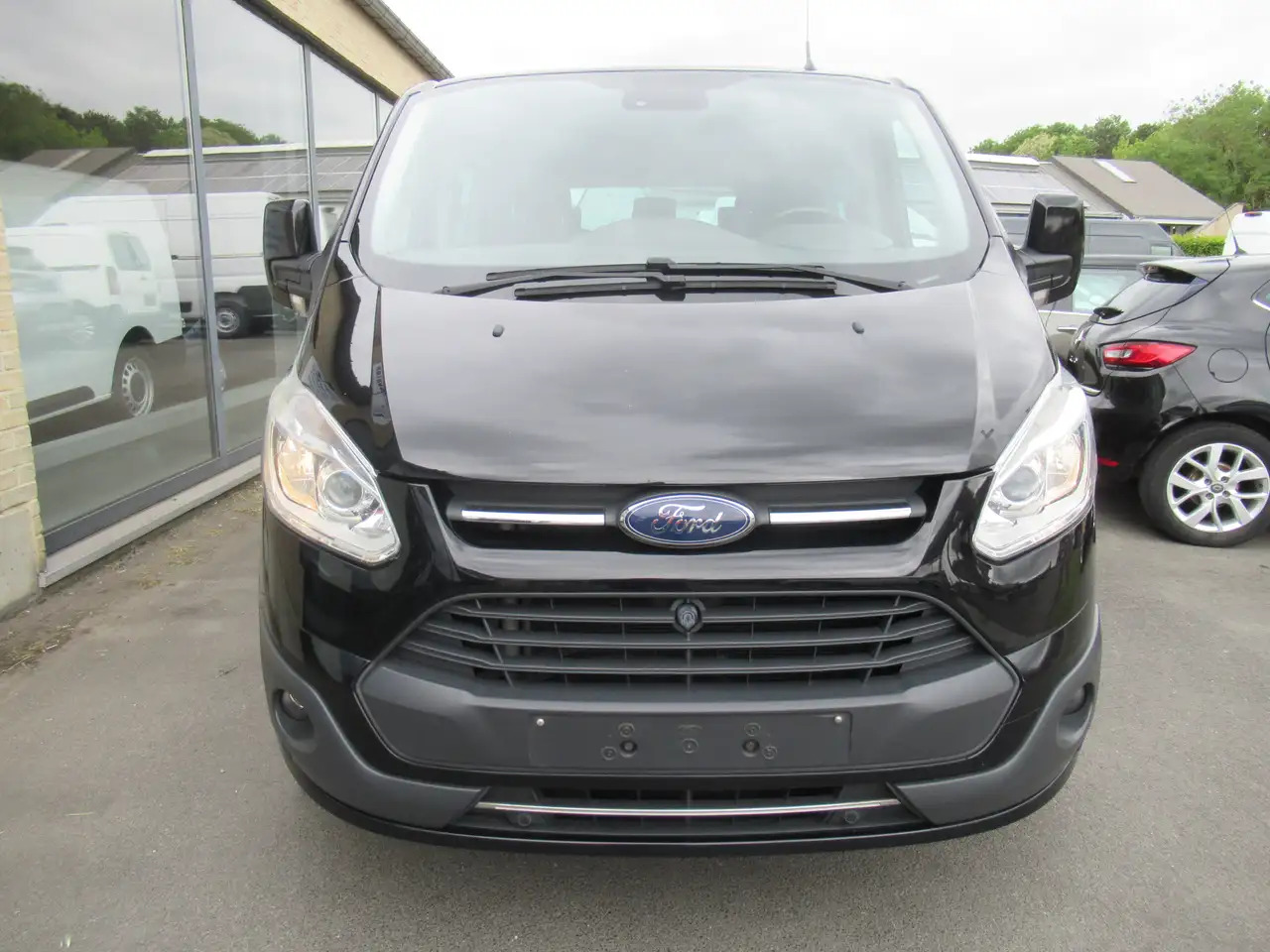 Ford Tourneo Custom 2.0 TDCi L2H1 - Other machinery: picture 3 Ford Tourneo Custom 2.0 TDCi L2H1 - Other machinery: picture 3