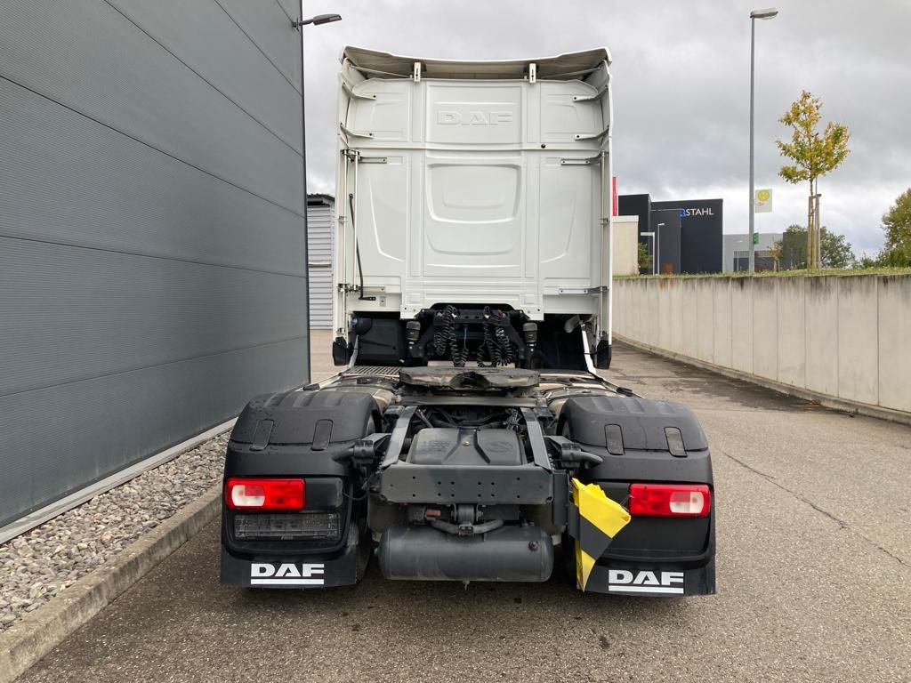 DAF XG 480 FT LED Intarder Kamera Hydraulik DAF XG 480 FT LED Intarder Kamera Hydraulik - Tractor unit: picture 4 DAF XG 480 FT LED Intarder Kamera Hydraulik DAF XG 480 FT LED Intarder Kamera Hydraulik - Tractor unit: picture 4