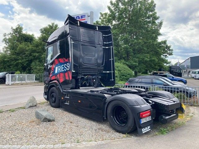 DAF XG 530 FT Vollluft Leder Kamera SpurH - Tractor unit: picture 5 DAF XG 530 FT Vollluft Leder Kamera SpurH - Tractor unit: picture 5