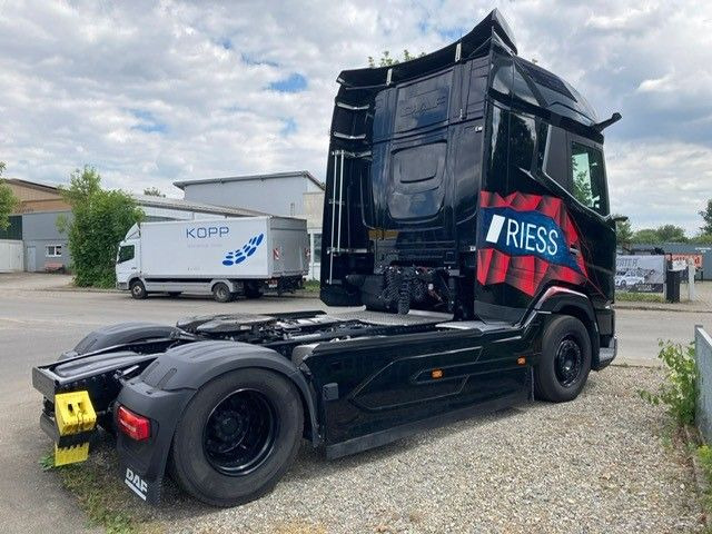 DAF XG 530 FT Vollluft Leder Kamera SpurH - Tractor unit: picture 4 DAF XG 530 FT Vollluft Leder Kamera SpurH - Tractor unit: picture 4