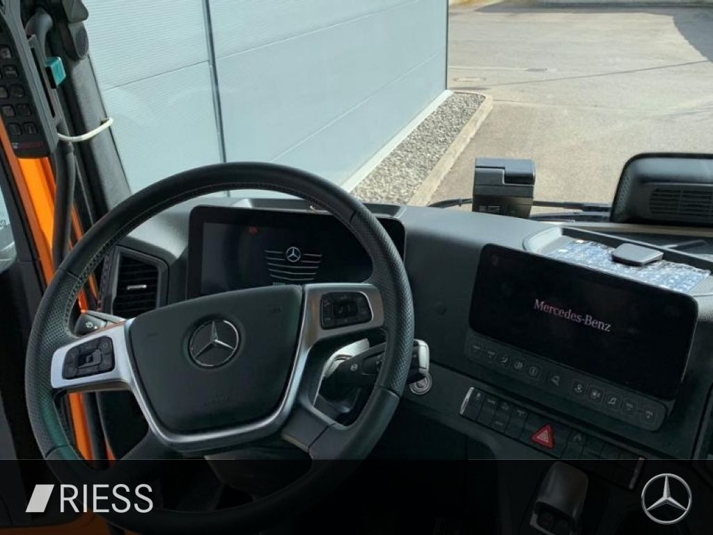 Mercedes-Benz 2551 L Abrollkipper mit HAD, gelenkter liftbarer leasing Mercedes-Benz 2551 L Abrollkipper mit HAD, gelenkter liftbarer: picture 10
