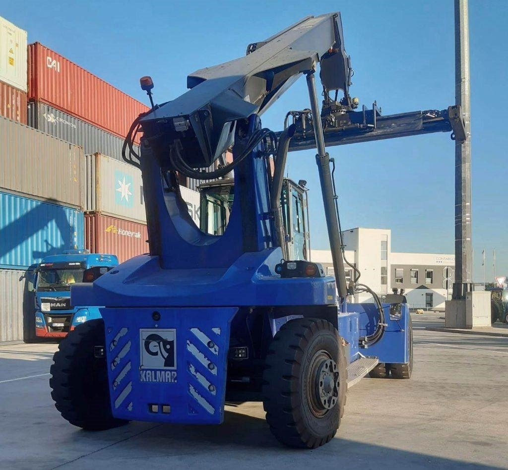 Kalmar DRG100-54S6 - Reach stacker: picture 2 Kalmar DRG100-54S6 - Reach stacker: picture 2