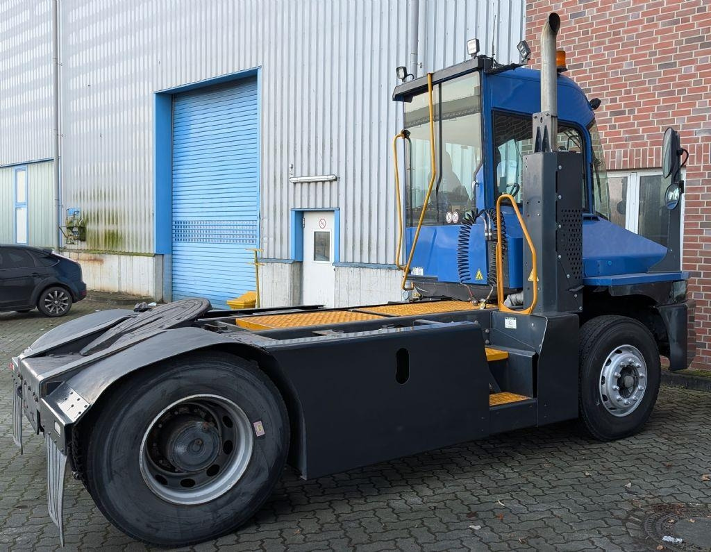 Kalmar T2 - Terminal tractor: picture 4 Kalmar T2 - Terminal tractor: picture 4