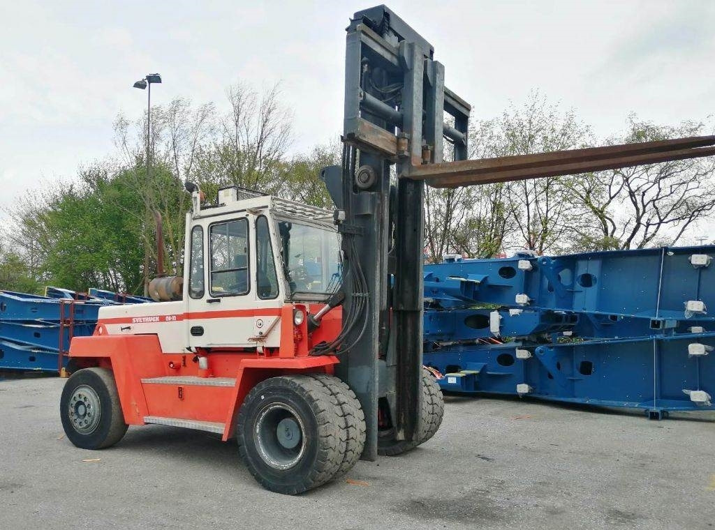 Svetruck 13,6-120-32 - Diesel forklift: picture 1 Svetruck 13,6-120-32 - Diesel forklift: picture 1