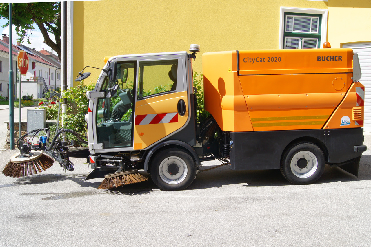 BUCHER BUCHER CityCat 2020 XL/Euro 6/L + R Kehrmaschine/Frontbesen - Road sweeper: picture 3 BUCHER BUCHER CityCat 2020 XL/Euro 6/L + R Kehrmaschine/Frontbesen - Road sweeper: picture 3