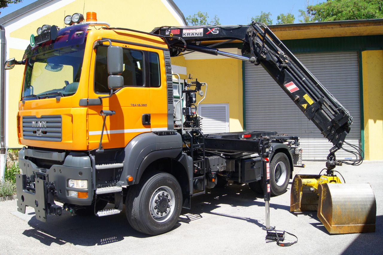 MAN TGA 18.360 BL 4x4/Euro 4/TÜV/HIAB 111/MULTILIFT/Winterdienst - Hook lift truck, Crane truck: picture 2 MAN TGA 18.360 BL 4x4/Euro 4/TÜV/HIAB 111/MULTILIFT/Winterdienst - Hook lift truck, Crane truck: picture 2
