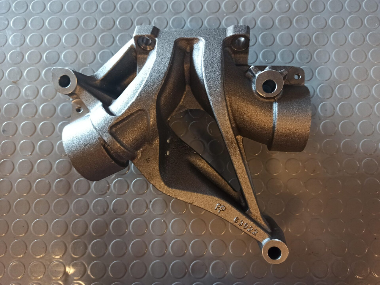 SCANIA TURBO MANIFOLD - 63922 - Turbo for Truck: picture 1 SCANIA TURBO MANIFOLD - 63922 - Turbo for Truck: picture 1