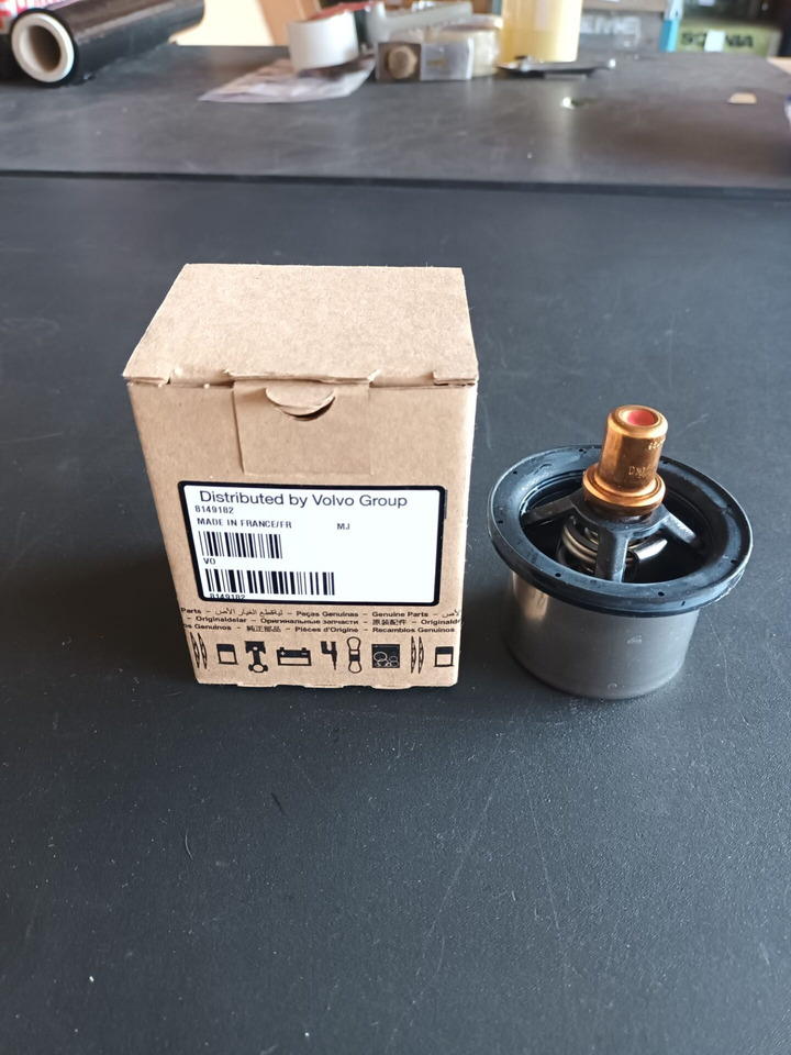 VOLVO THERMOSTAT 8149182 - Thermostat for Truck: picture 1 VOLVO THERMOSTAT 8149182 - Thermostat for Truck: picture 1