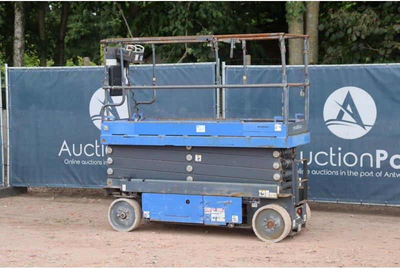 Aichi SV08CNL - Scissor lift: picture 3 Aichi SV08CNL - Scissor lift: picture 3