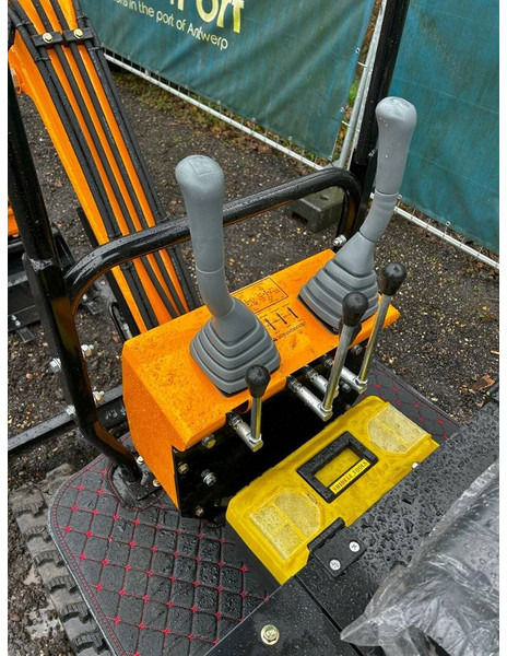 New Mini excavator Beartrac HT10: picture 14