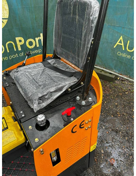 New Mini excavator Beartrac HT10: picture 13