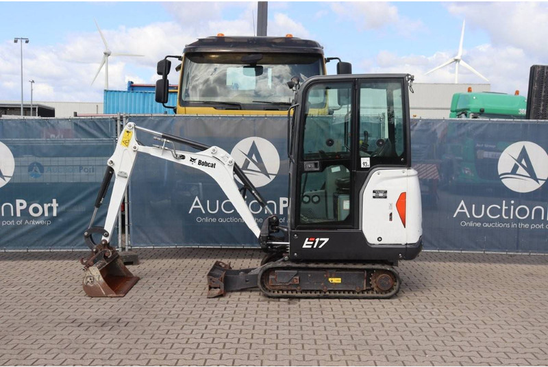 Bobcat E17 - Mini excavator: picture 2 Bobcat E17 - Mini excavator: picture 2