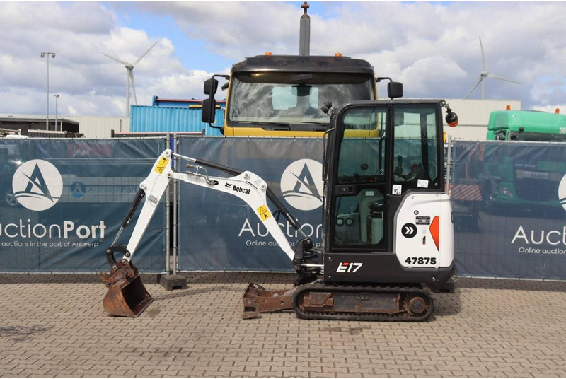 Bobcat E17 - Mini excavator: picture 2 Bobcat E17 - Mini excavator: picture 2