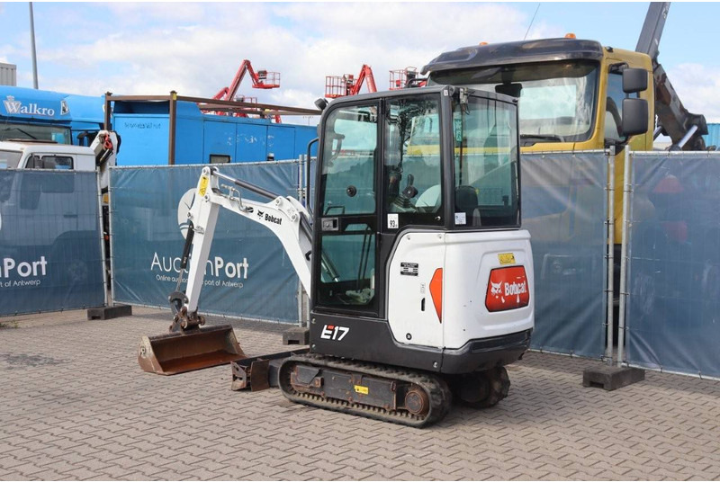 Bobcat E17 - Mini excavator: picture 3 Bobcat E17 - Mini excavator: picture 3