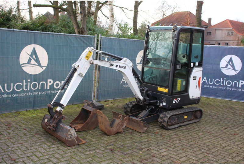 Mini excavator Bobcat E17 C: picture 8