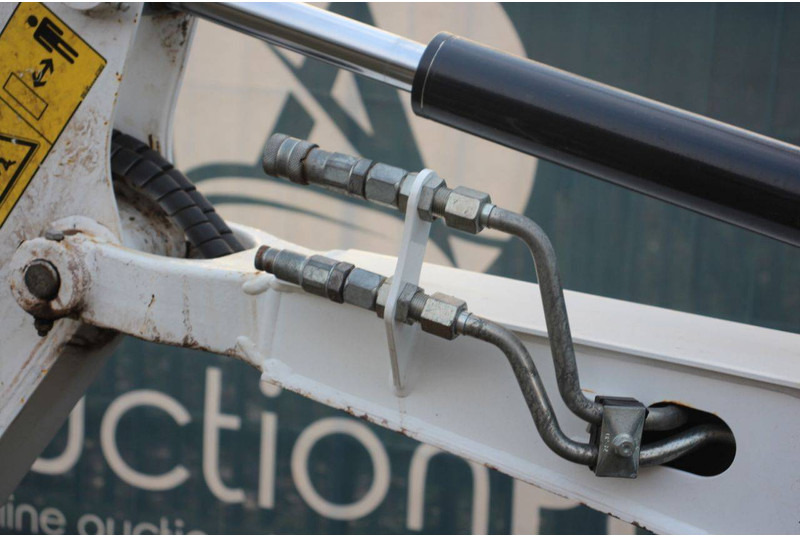 Mini excavator Bobcat E17 C: picture 16