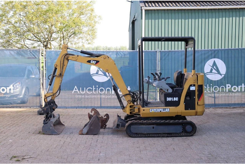 Caterpillar 301.8C - Mini excavator: picture 2 Caterpillar 301.8C - Mini excavator: picture 2