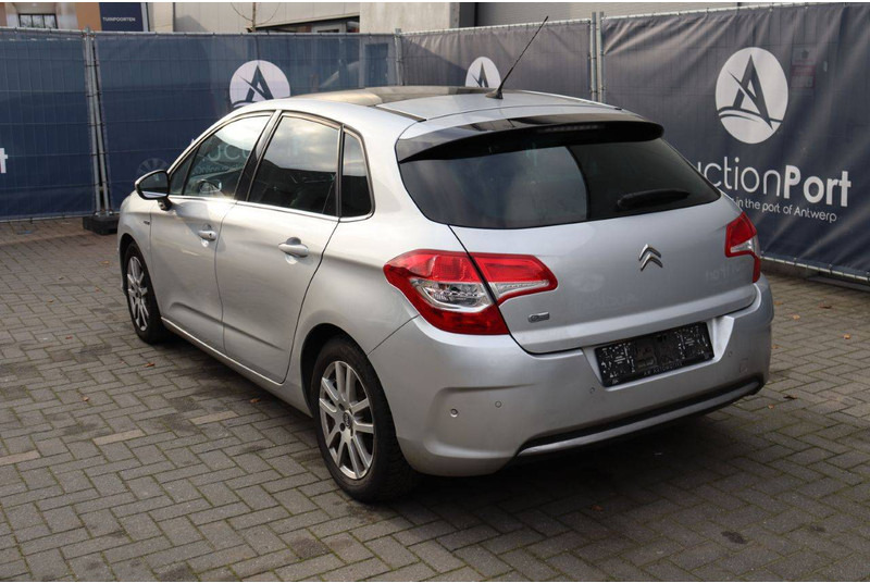 Citroën C4 - Sedan: picture 5 Citroën C4 - Sedan: picture 5