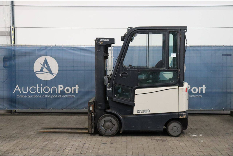 Crown FC4525-2.0 - Electric forklift: picture 2 Crown FC4525-2.0 - Electric forklift: picture 2