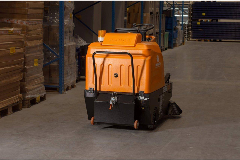 New Road sweeper Daewoo DAS80 Zit: picture 18