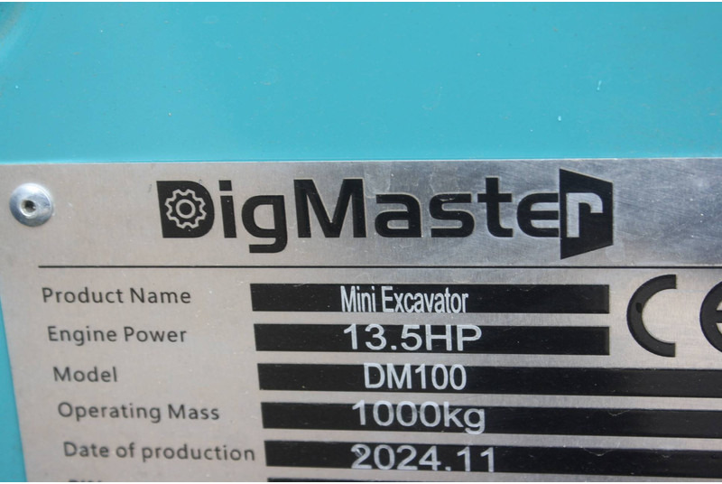 DigMaster DM100 - Mini excavator: picture 5 DigMaster DM100 - Mini excavator: picture 5