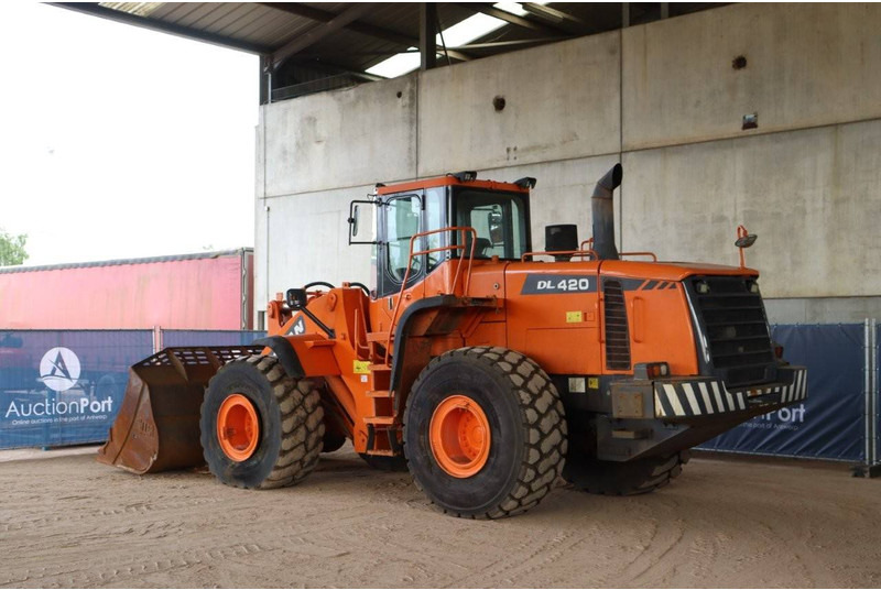 Doosan DL420 - Wheel loader: picture 4 Doosan DL420 - Wheel loader: picture 4