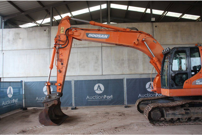 Crawler excavator Doosan DX235LCR: picture 9 Crawler excavator Doosan DX235LCR: picture 9