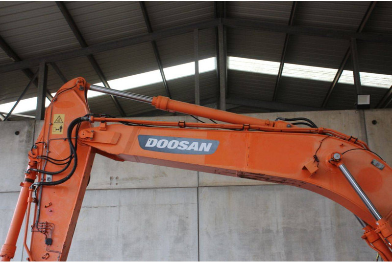 Crawler excavator Doosan DX235LCR: picture 11 Crawler excavator Doosan DX235LCR: picture 11