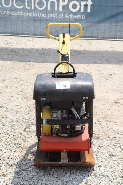 Vibratory plate Dynapac LG200: picture 8