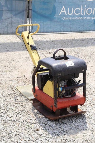 Vibratory plate Dynapac LG200: picture 7