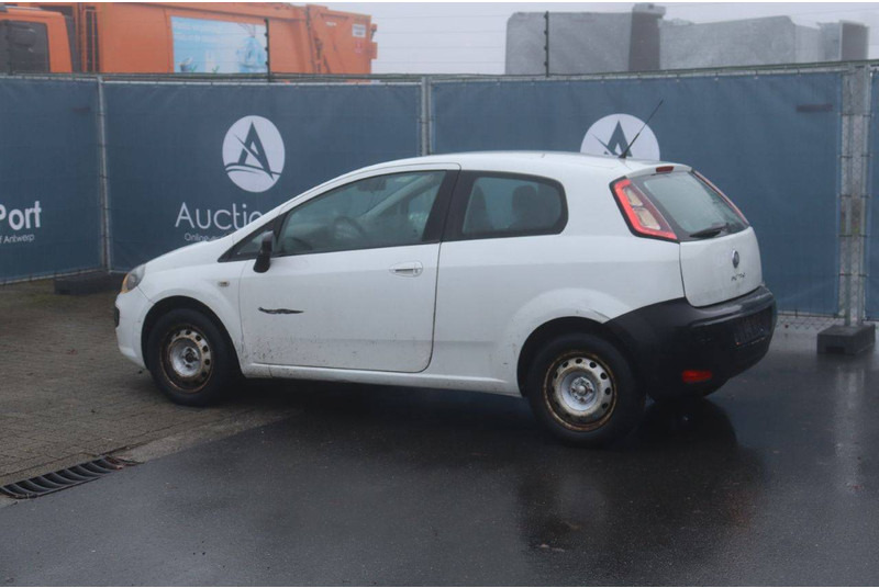 Fiat Punto - Sedan: picture 4 Fiat Punto - Sedan: picture 4