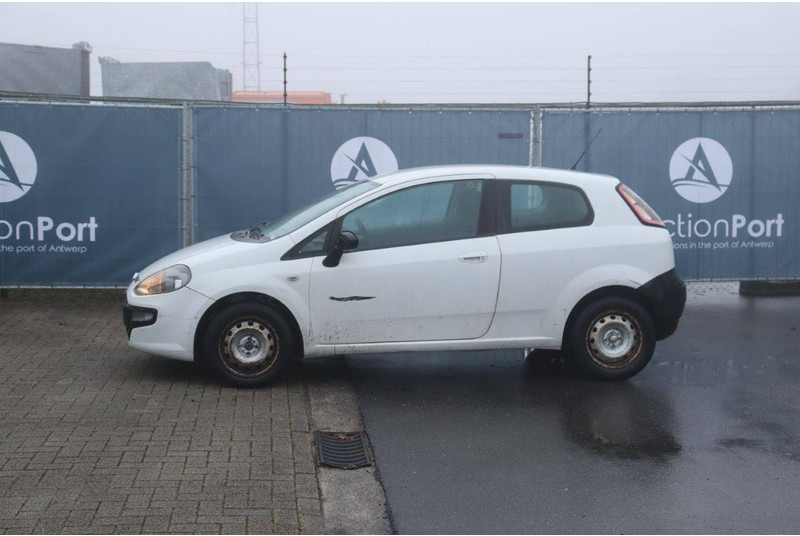 Fiat Punto - Sedan: picture 1 Fiat Punto - Sedan: picture 1