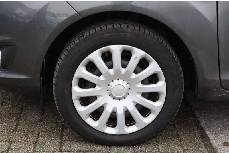 Sedan Ford Fiesta: picture 14 Sedan Ford Fiesta: picture 14