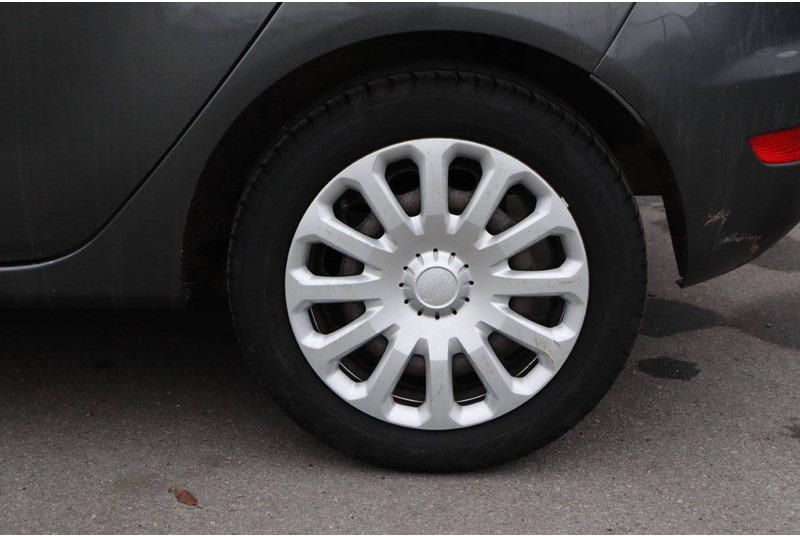 Sedan Ford Fiesta: picture 15 Sedan Ford Fiesta: picture 15