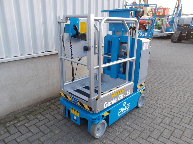 Genie GR-15 - Aerial platform: picture 3 Genie GR-15 - Aerial platform: picture 3