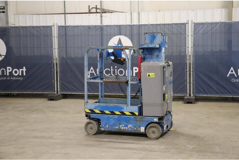 Genie GRC-12 - Aerial platform: picture 3 Genie GRC-12 - Aerial platform: picture 3