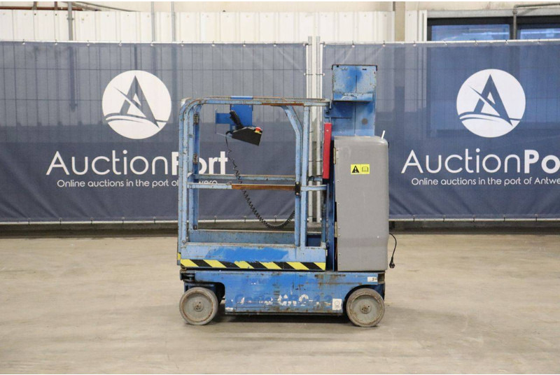 Genie GRC-12 - Aerial platform: picture 2 Genie GRC-12 - Aerial platform: picture 2